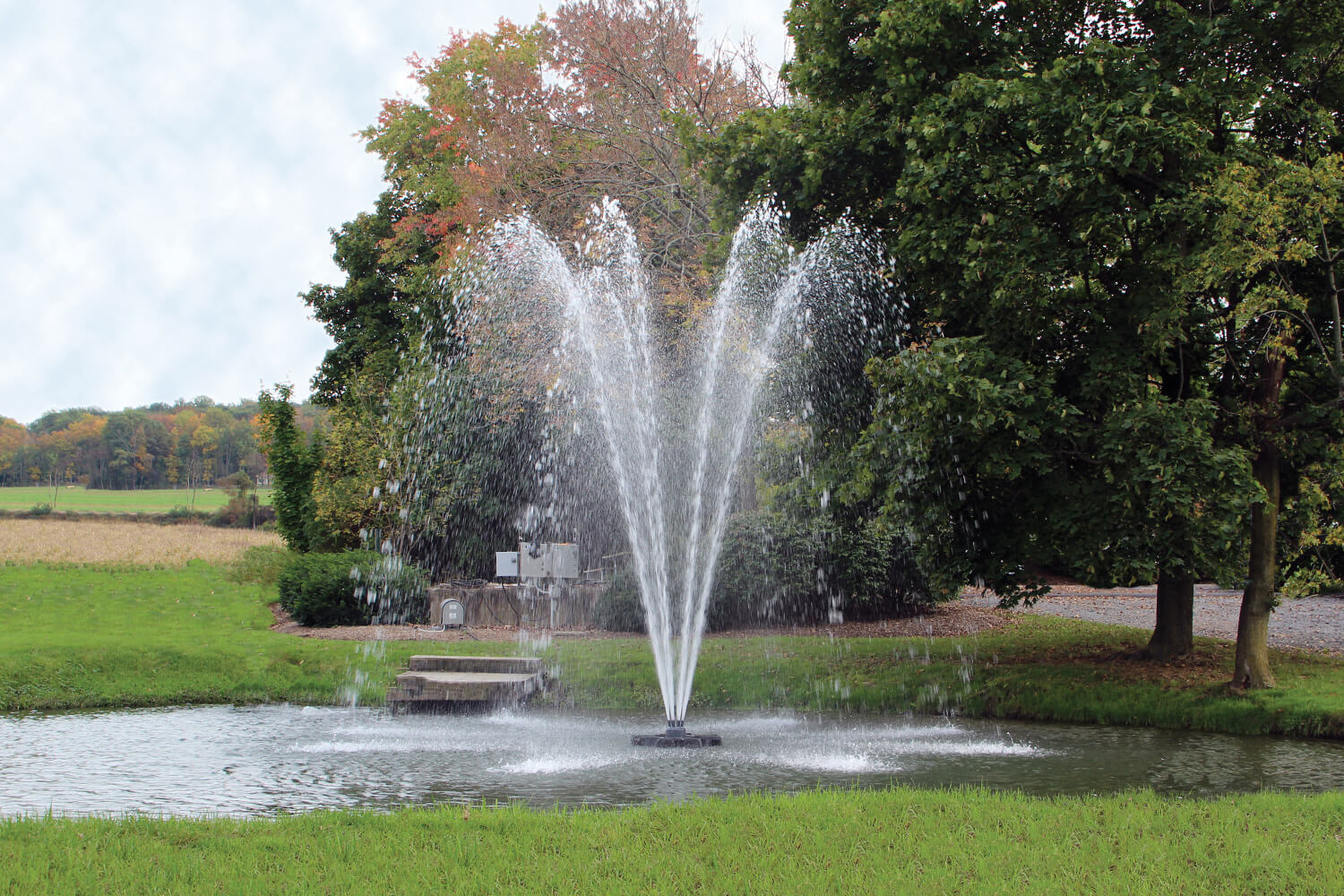 One of Otterbine's Omega Aerating Arch Fountains