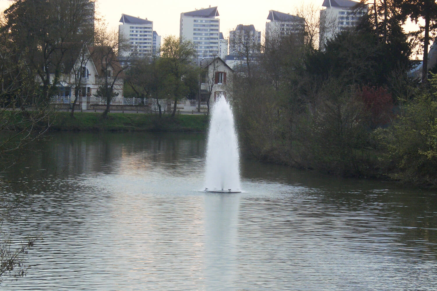 One of Otterbine's Polaris Aerating Fountains