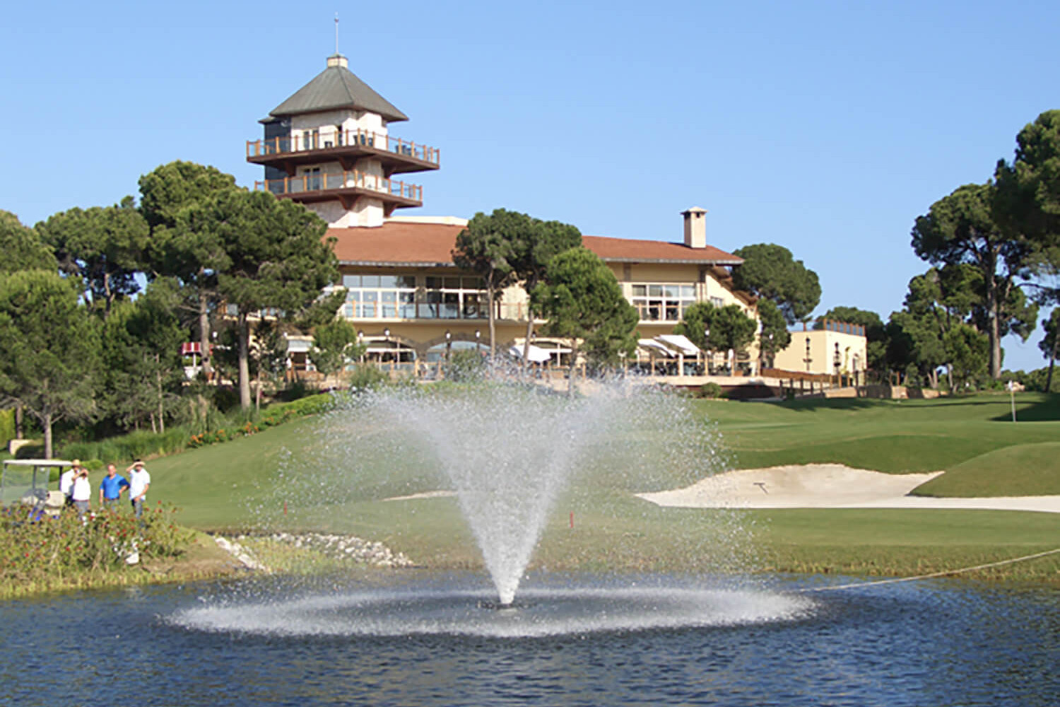 One of Otterbine's Aerating Fountains at a golf course